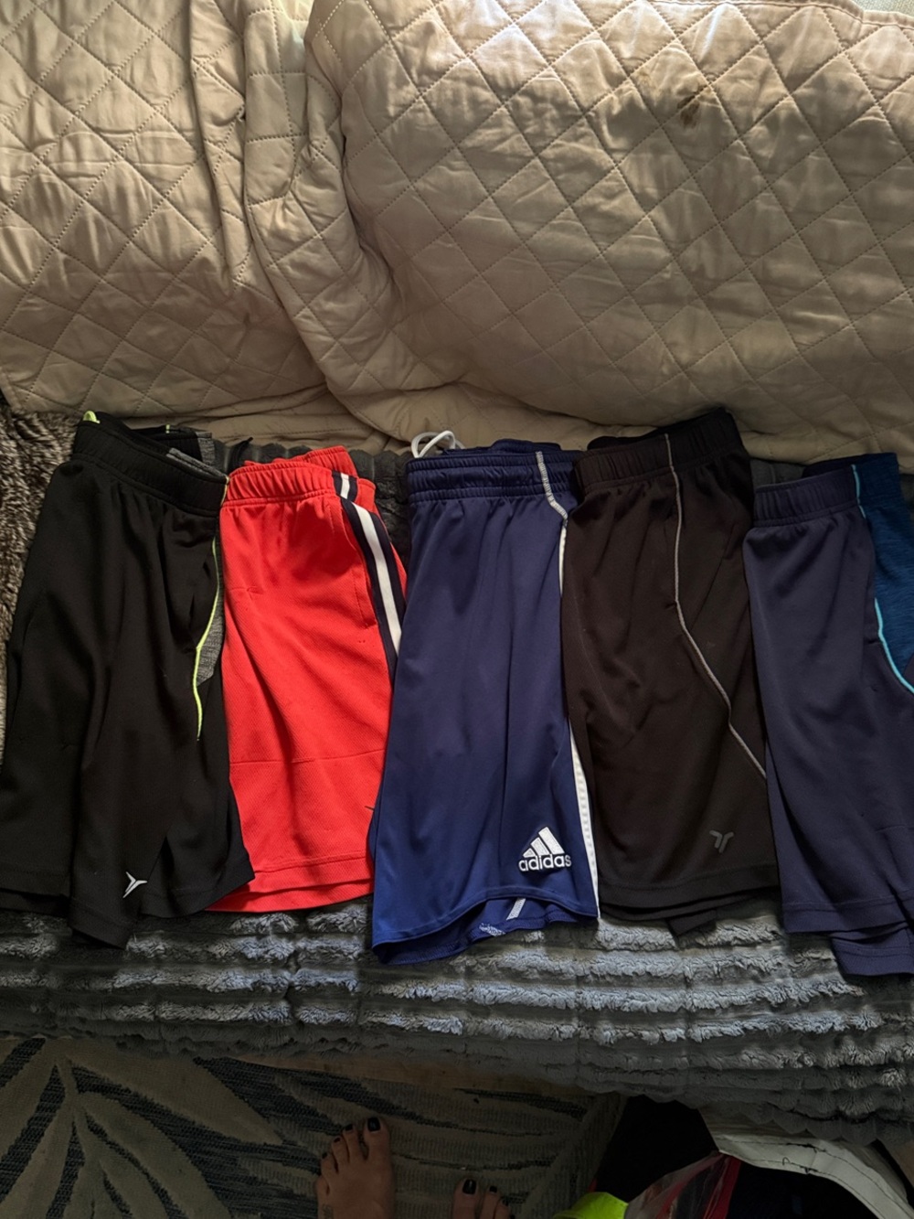 Big Boys 5 pairs old navy & adidas basketball summer shorts L 10/12